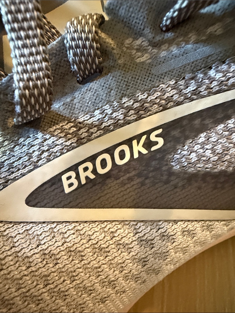 Brooks Kids Gray Athletic Bottoms with Logo Accent